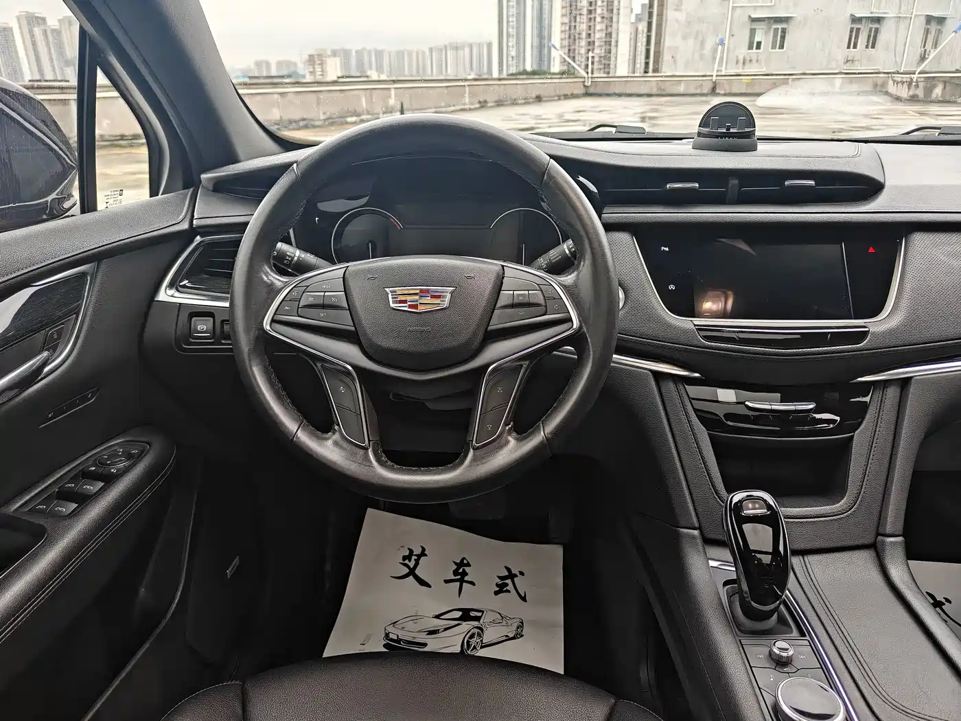 Фото 22 - Cadillac XT5