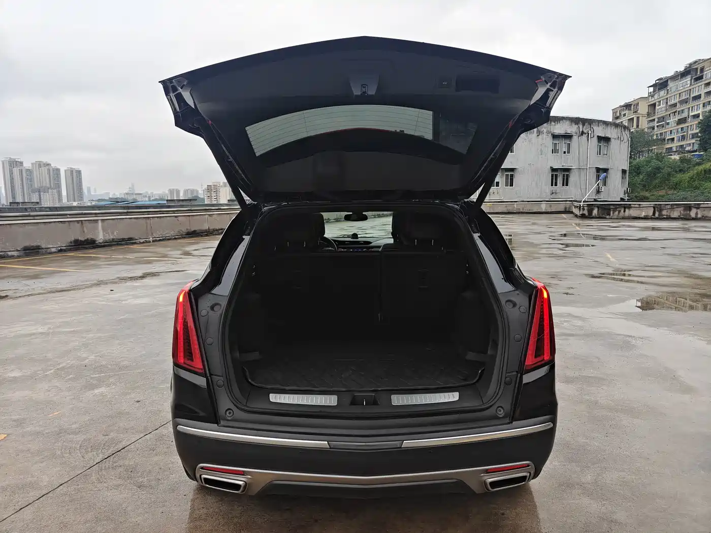 Фото 18 - Cadillac XT5