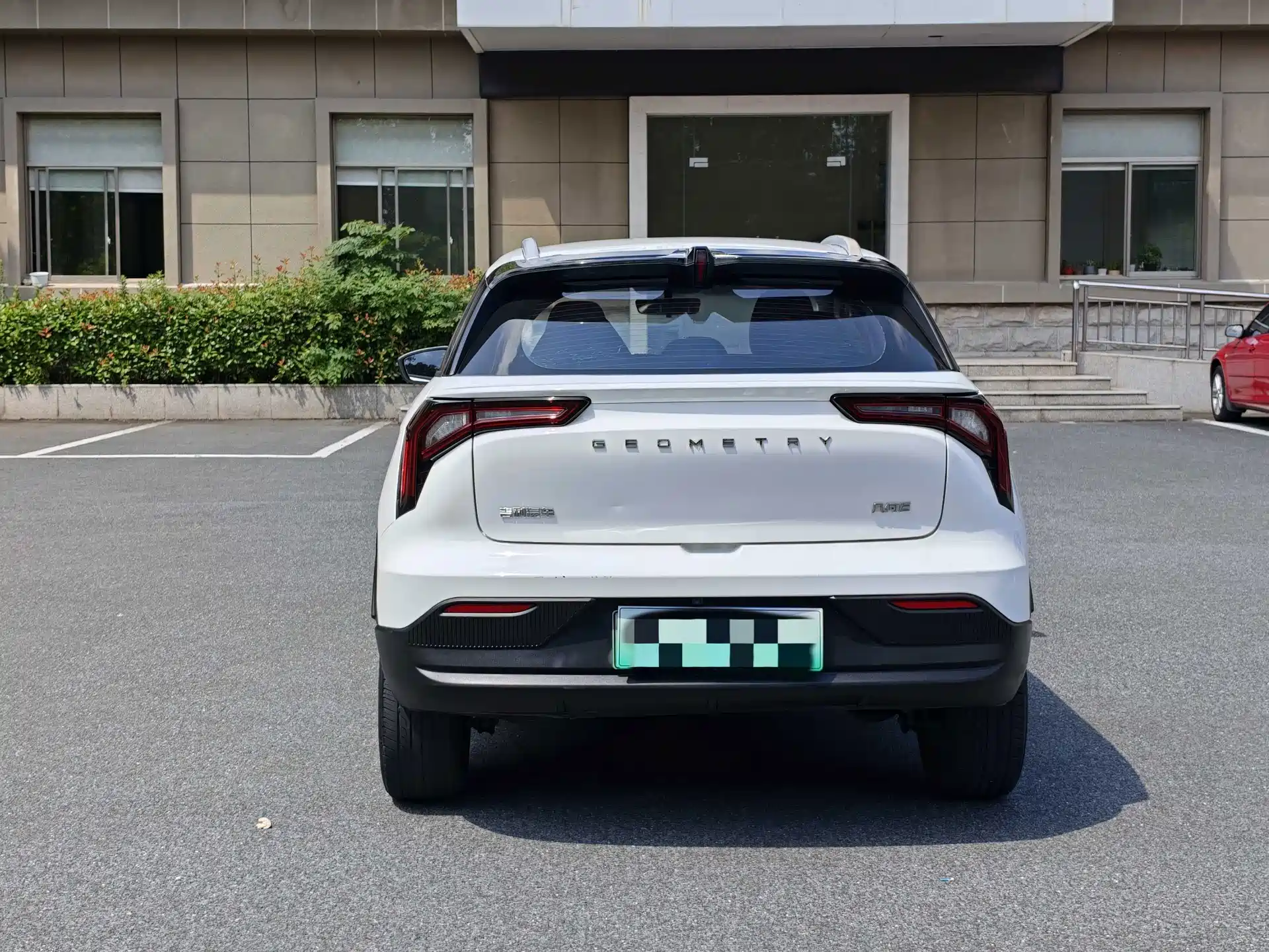 Фото 6 - Geely Geometry E Firefly
