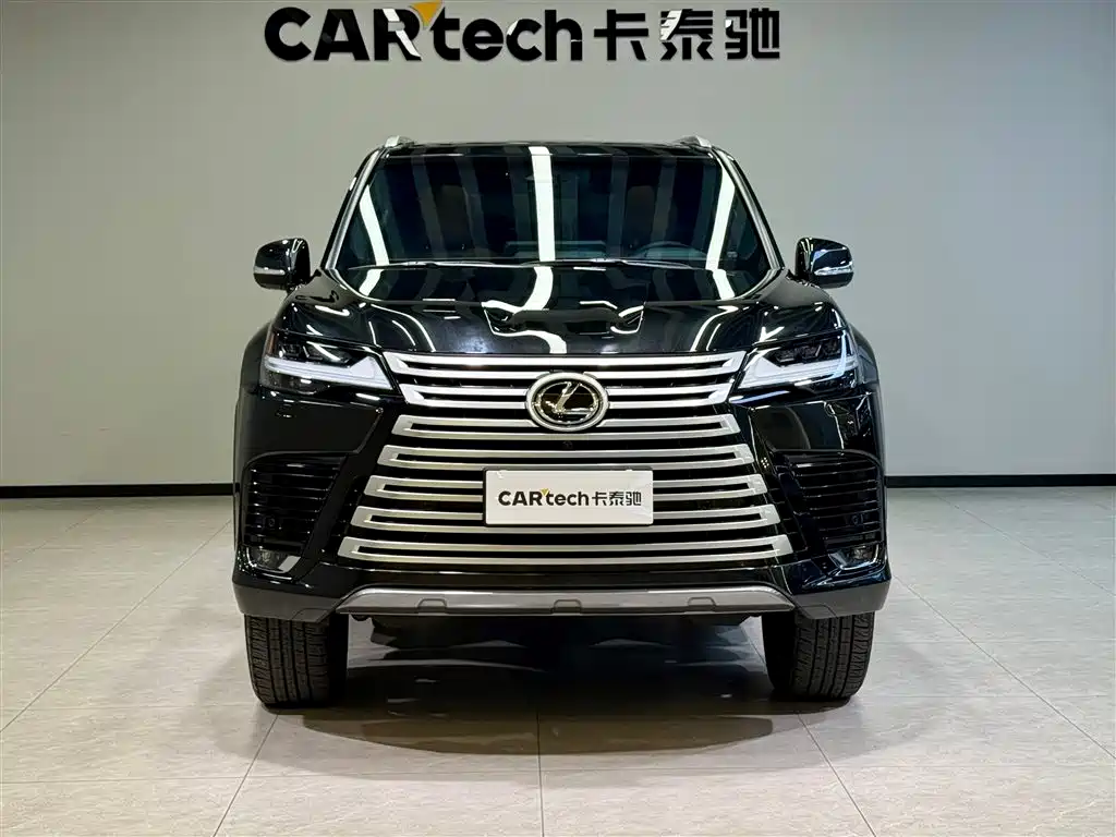 Lexus LX 2025 700h Boundary Edition фото 3