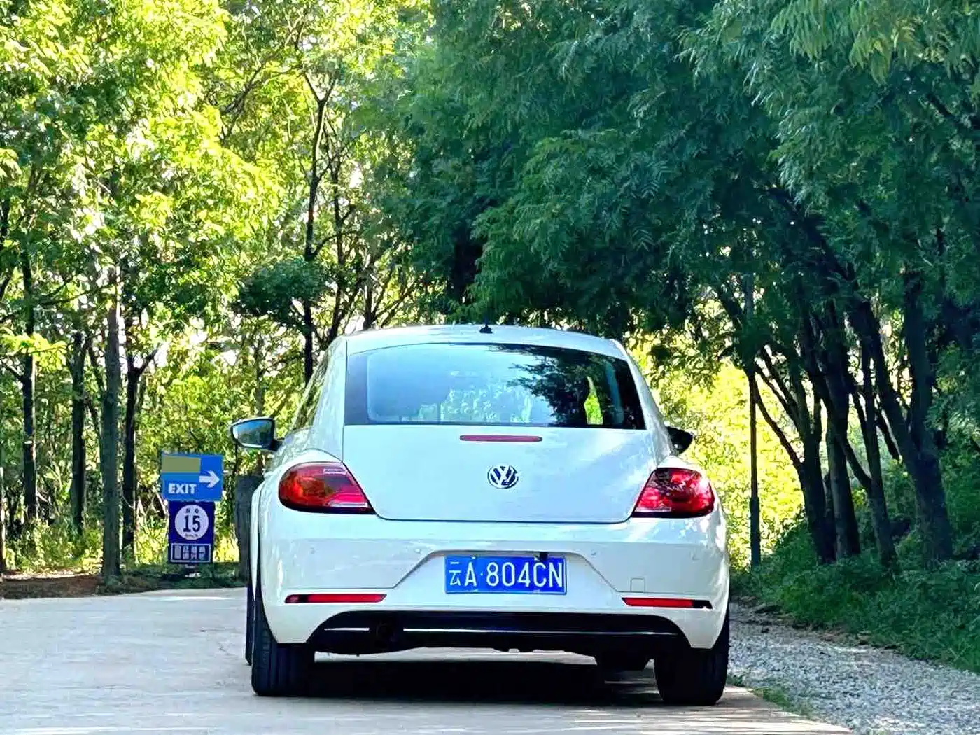 Volkswagen Beetle 2017 180TSI Enjoy фото 6