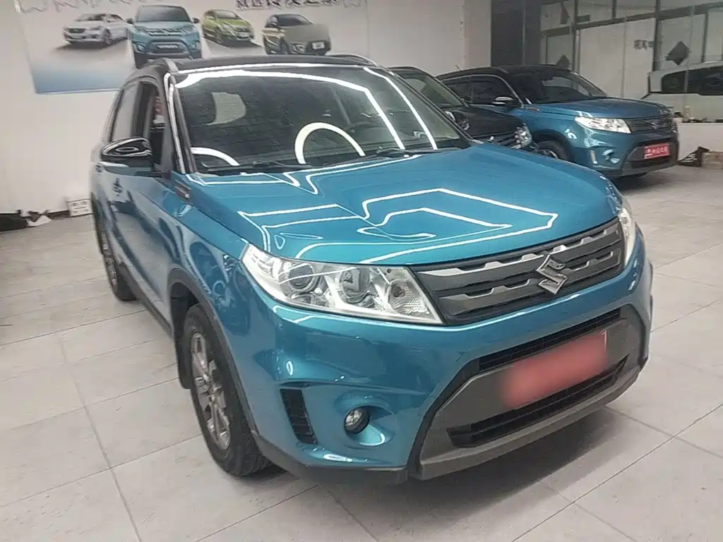 Фото 4 - Suzuki Vitara