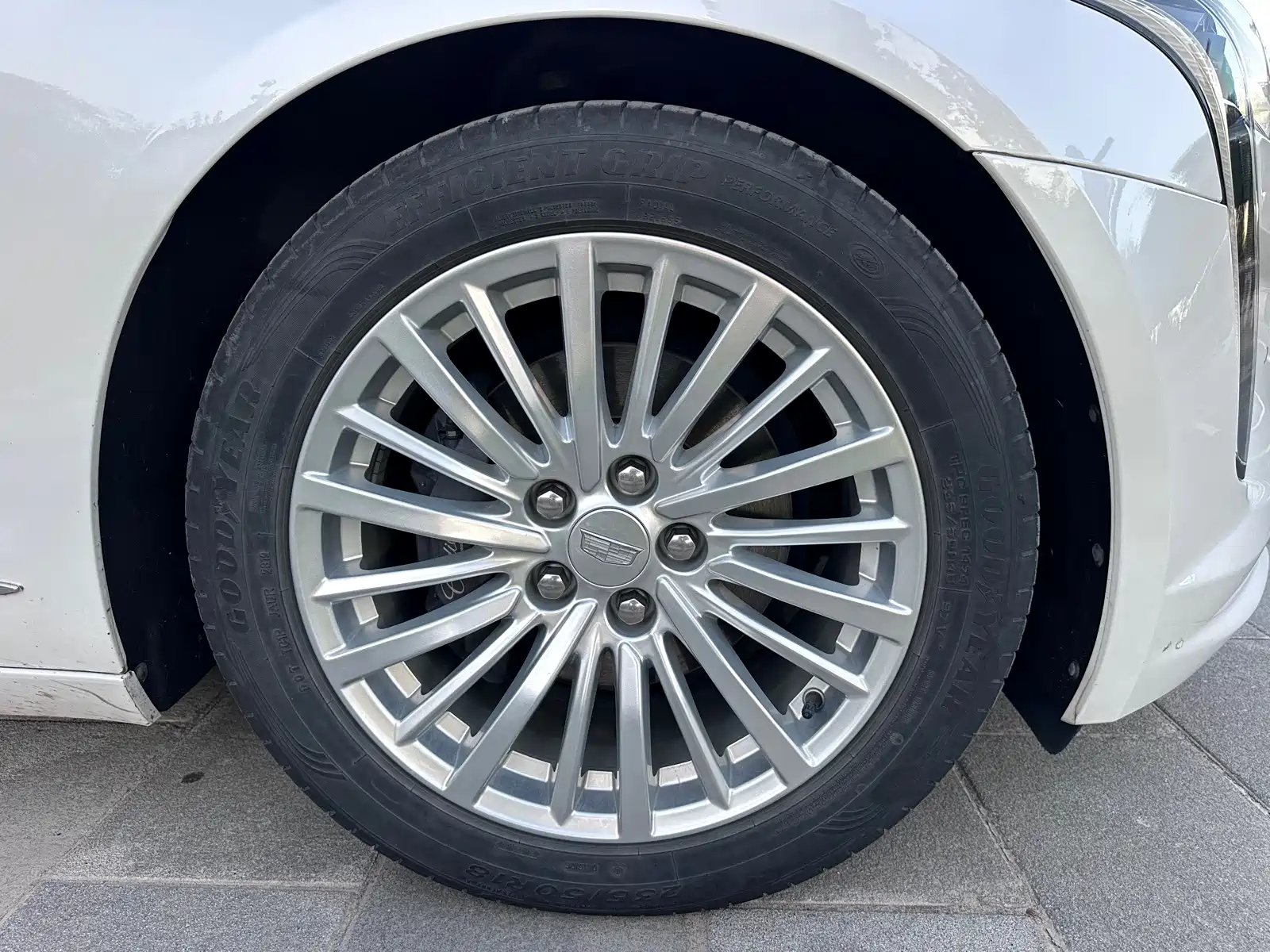Фото 20 - Cadillac CT6