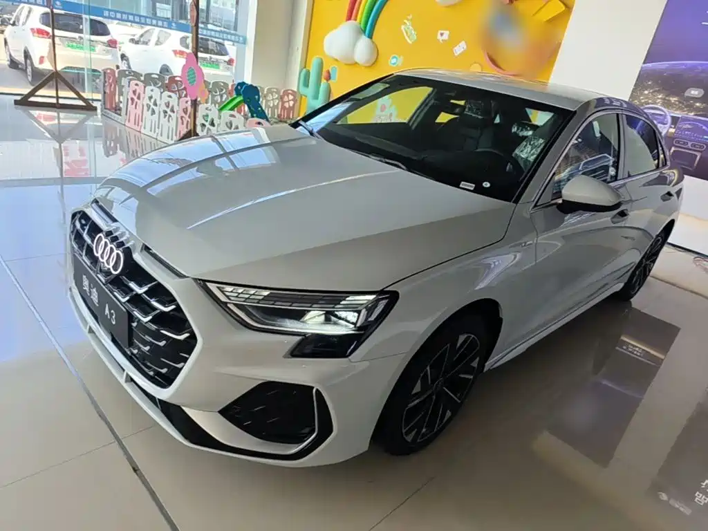 Audi A3 2026 2025 Facelift A3L Limousine 35TFSI Flying Joy Edition