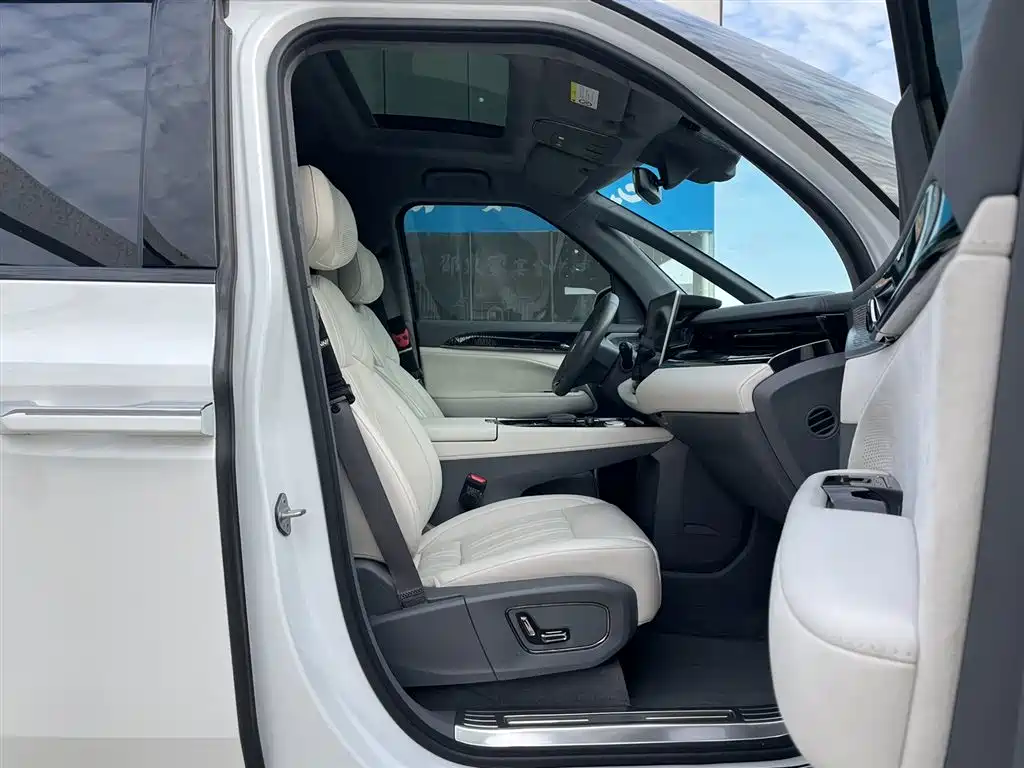 ZEEKR EXTREME KRYPTON 009