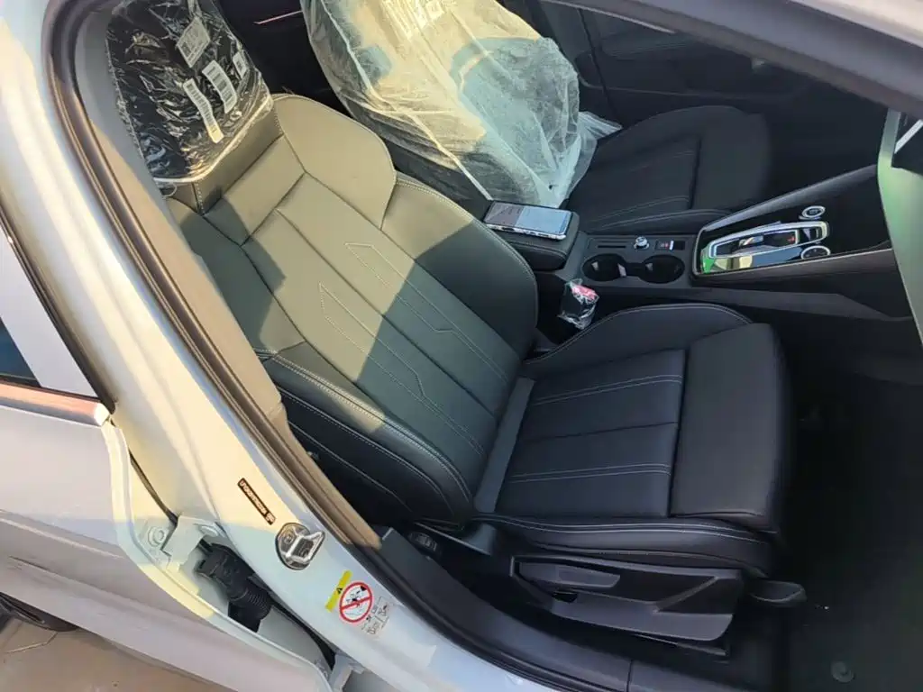 Audi A3 2026 2025 Facelift A3L Limousine 35TFSI Flying Joy Edition