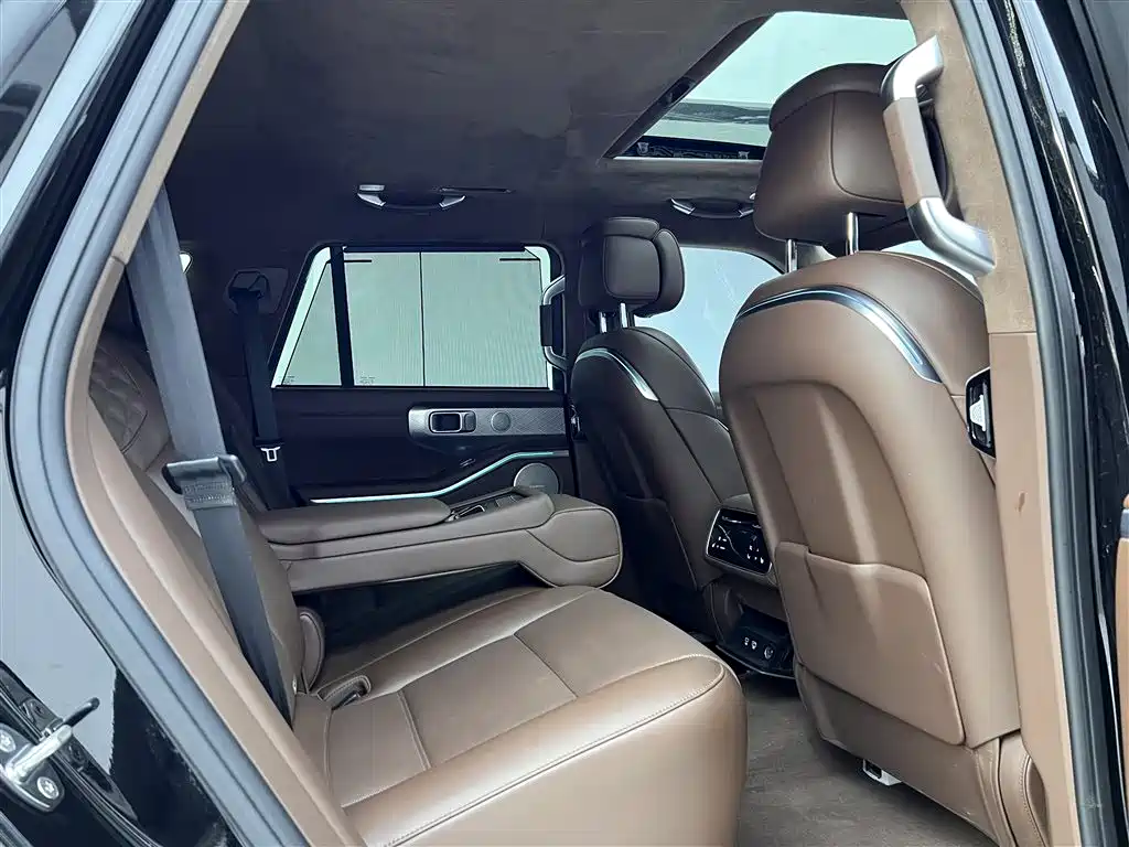 TANK TANK 700 NEW ENERGY