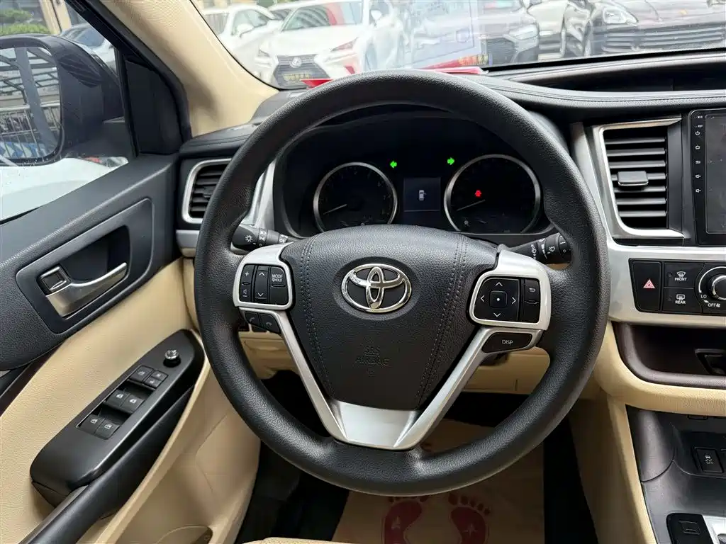 Toyota Highlander 2018 2.0T 2WD Elite 7-seater (China V) фото 33