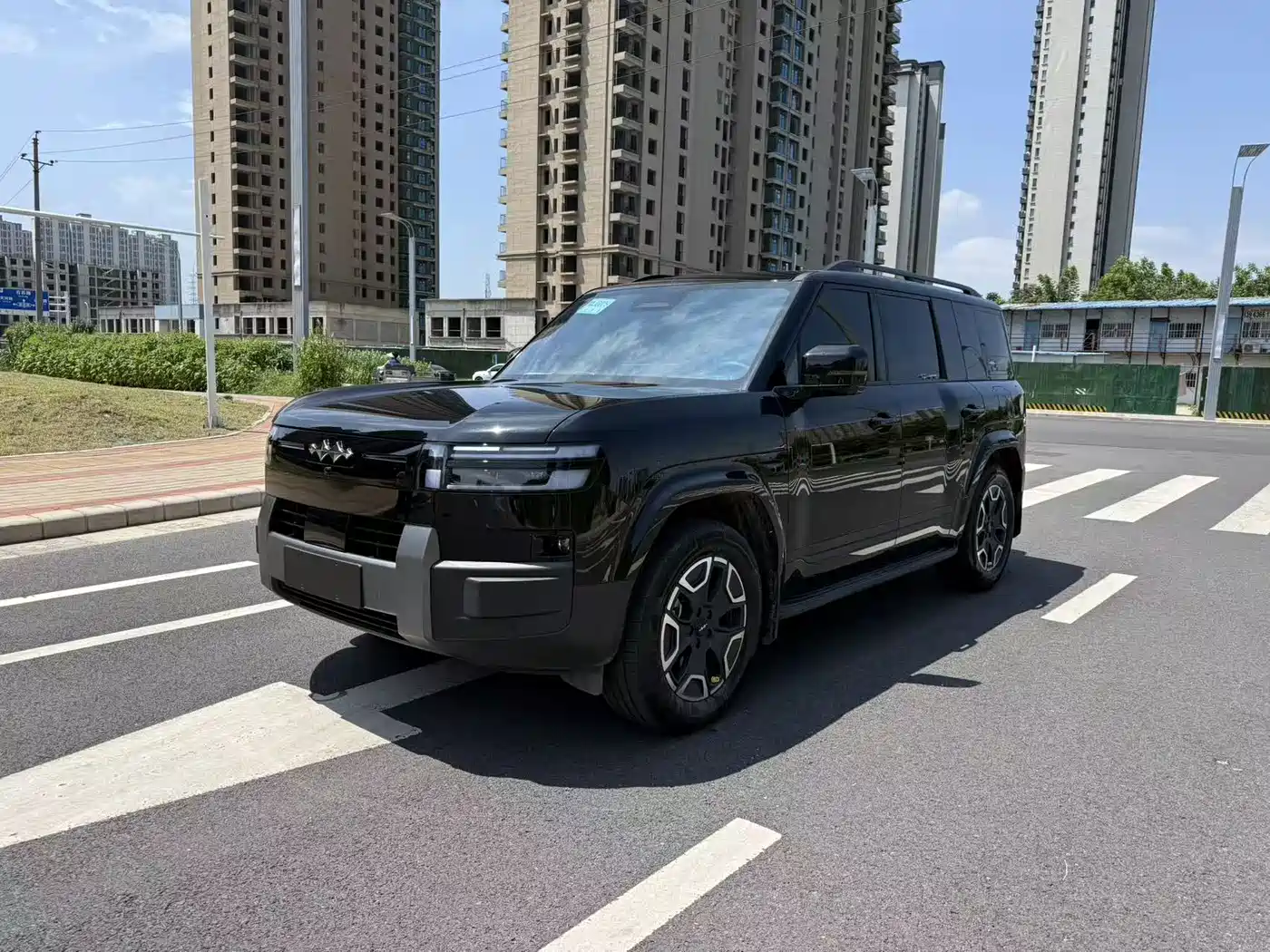 Fang Cheng Bao Titanium 7 2026 2025 200KM Front-Wheel Drive Max Edition