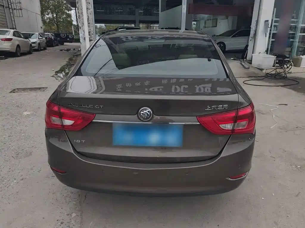 Buick Excelle 2017 18T Dual-Clutch Elite фото 6