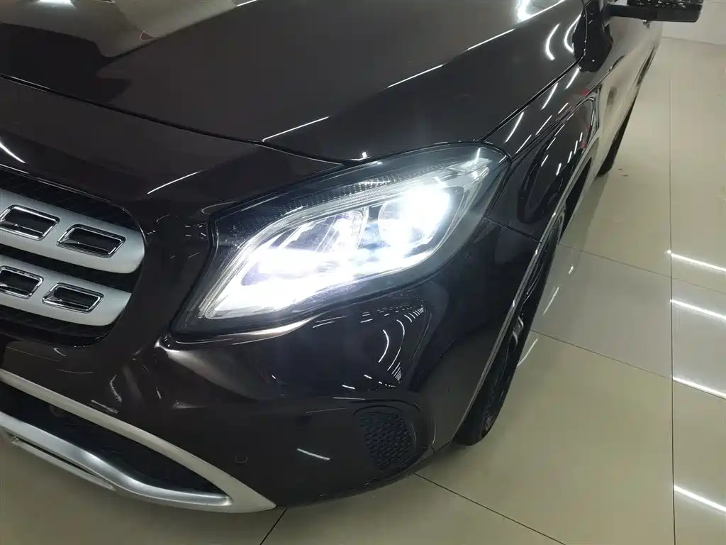 Mercedes-Benz GLA 2018 GLA 200 Fashion фото 3