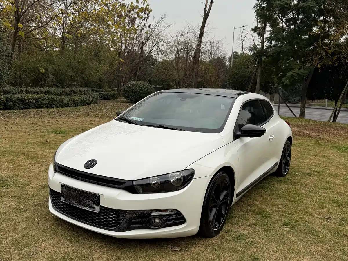 Volkswagen Scirocco 2011 2.0TSI Luxury