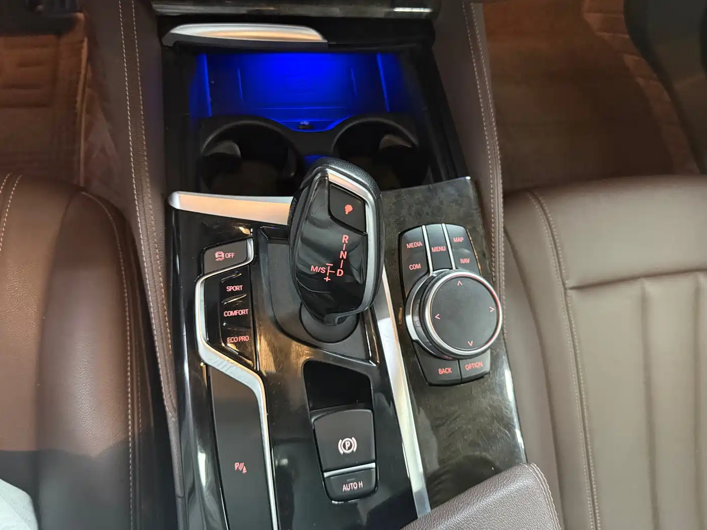 BMW 5 Series 2020 525Li M Sport Package фото 8