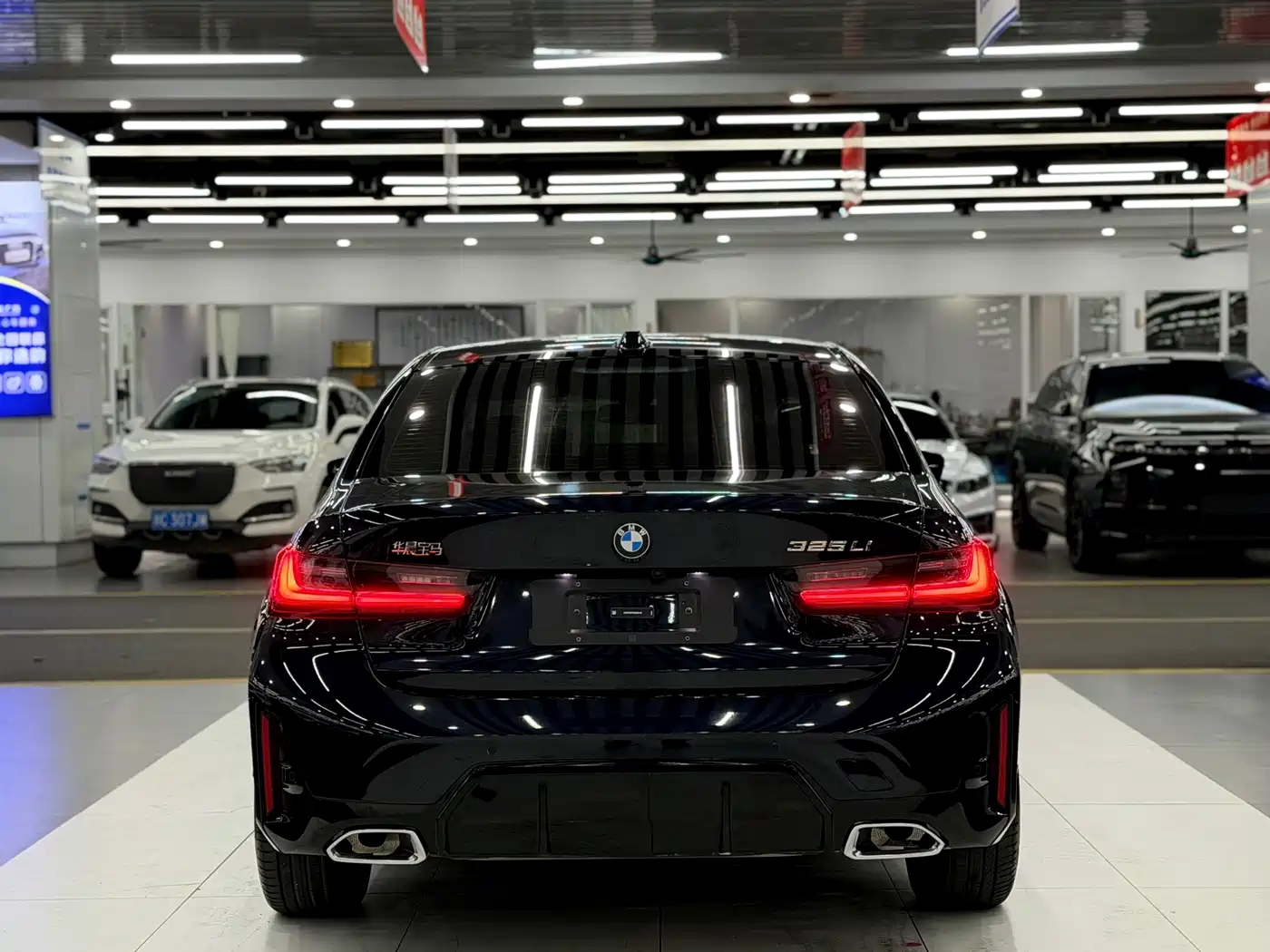 BMW 3 Series 2025 325Li M Sport Package фото 5