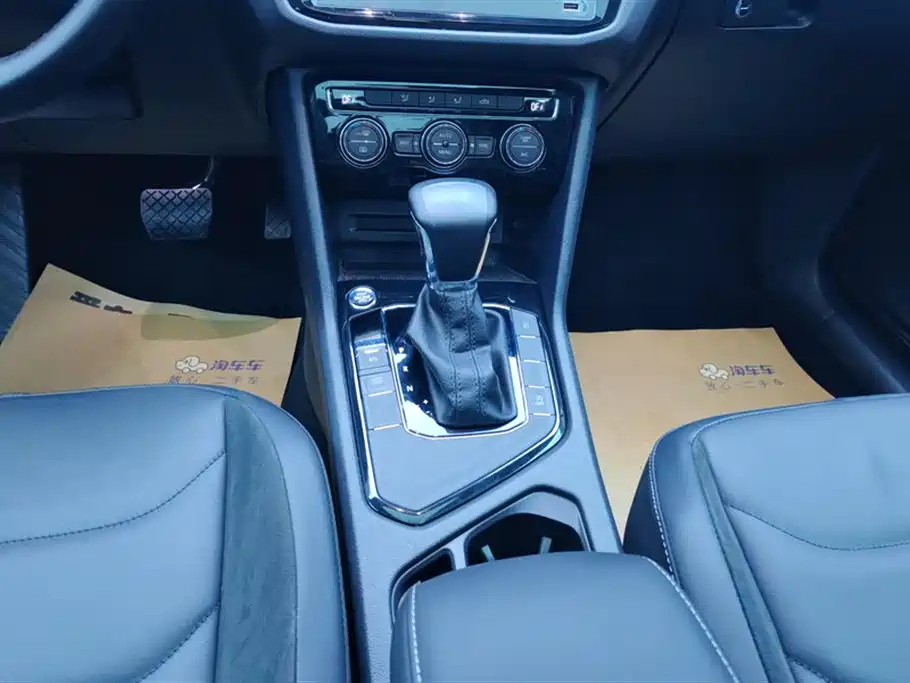 Volkswagen Tiguan L 2021 330TSI Automatic 2WD Smart фото 16
