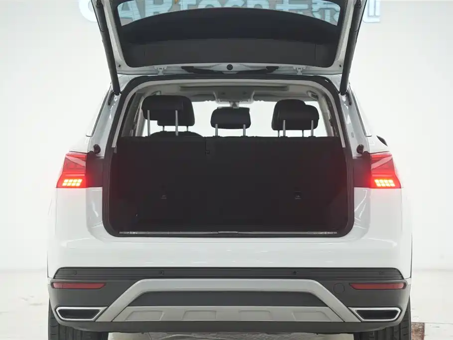 Volkswagen Tayron 2022 330TSI 2WD Luxury Smart Connect Plus фото 11