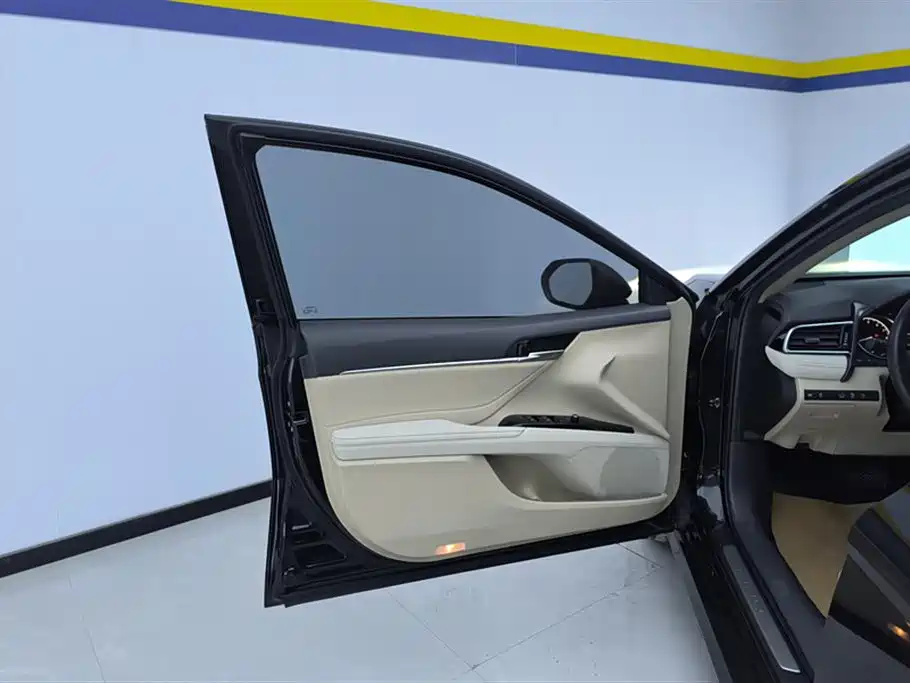 Toyota Camry 2019 Facelift 2.0G Luxury Edition фото 7