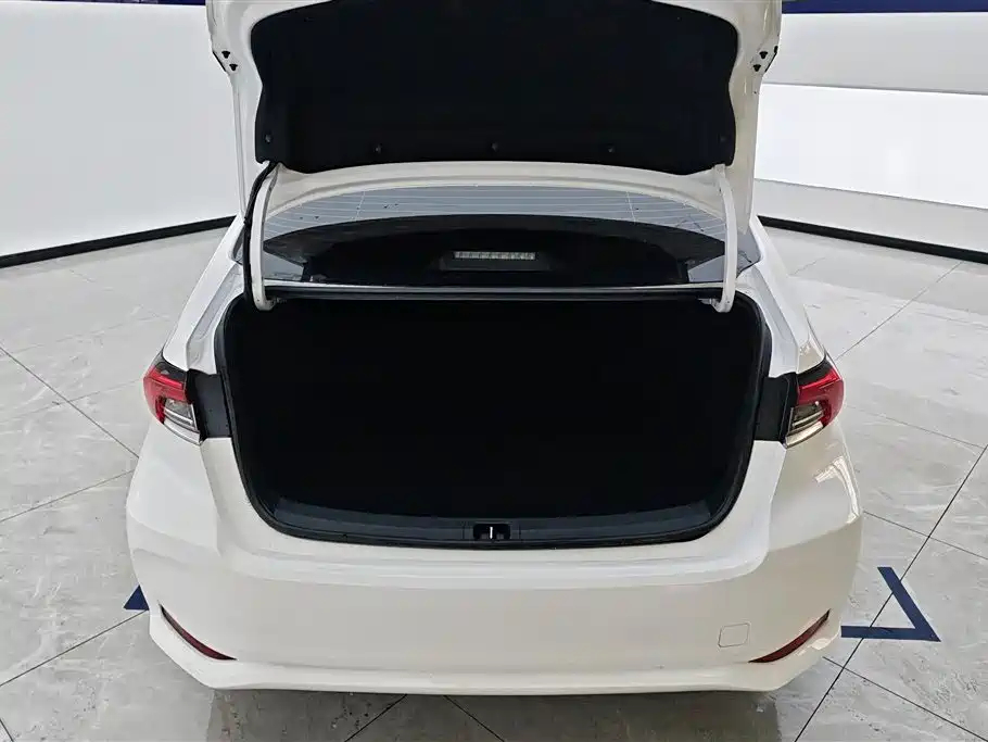 Toyota Corolla 2021 1.2T S-CVT Elite PLUS Edition фото 4