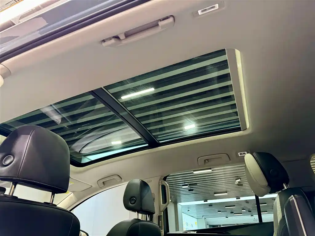 Volkswagen Talagon 2025 450TSI R-Line 6-Seater фото 30