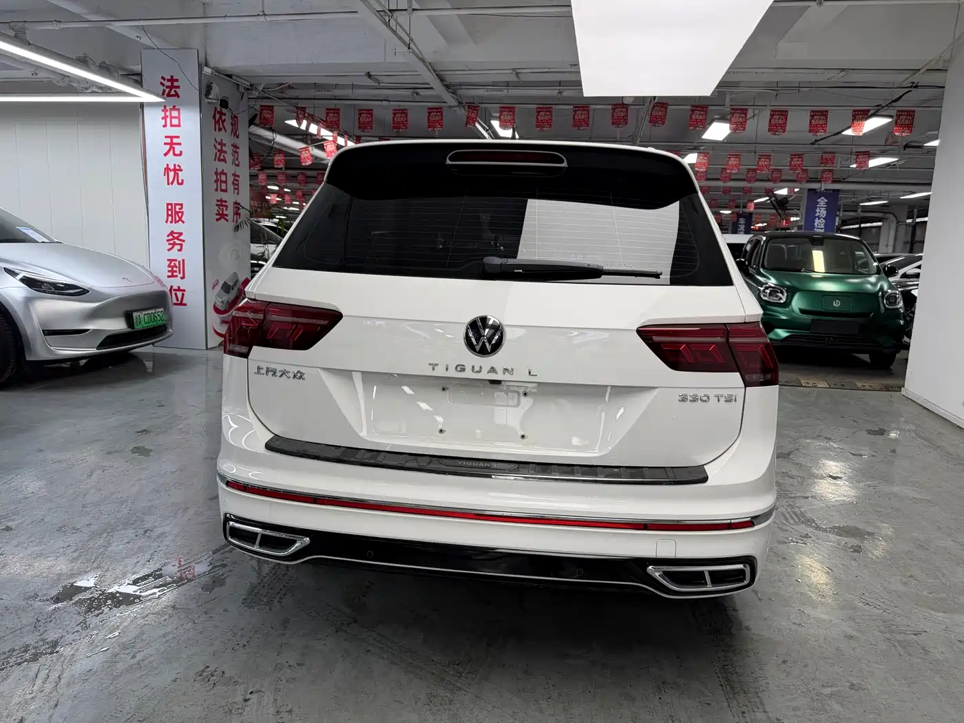 Volkswagen Tiguan L 2022 330TSI Auto 2WD R-Line Premium Edition фото 10