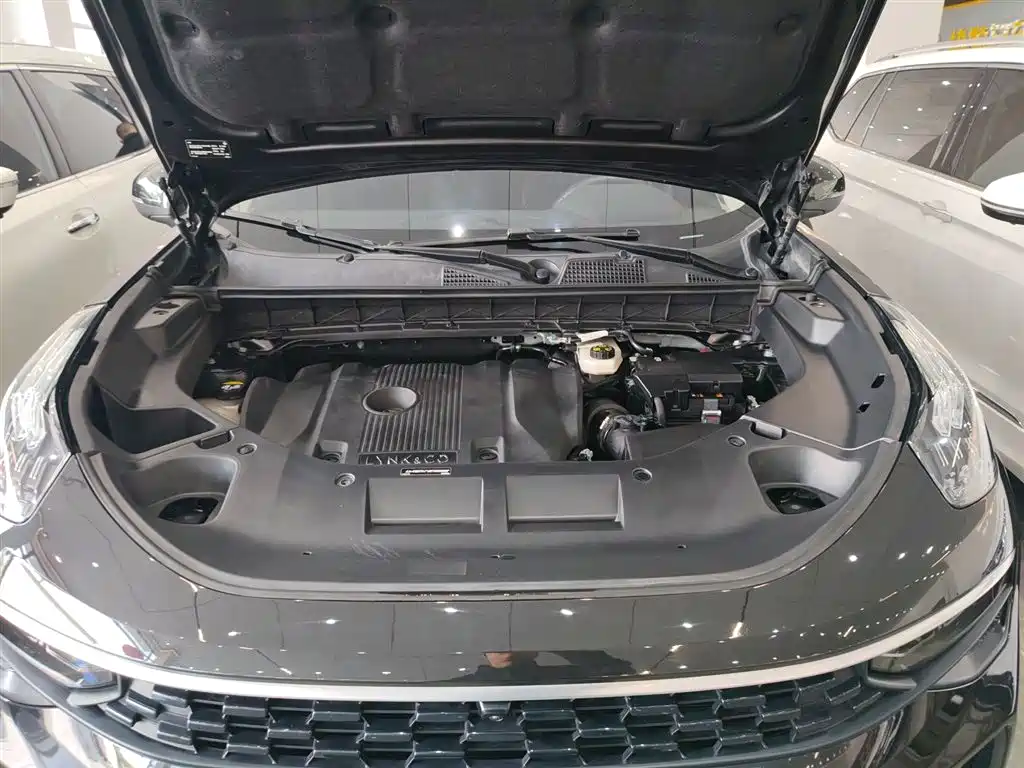 Lynk & Co 01 2021 2.0TD 2WD Pro фото 20