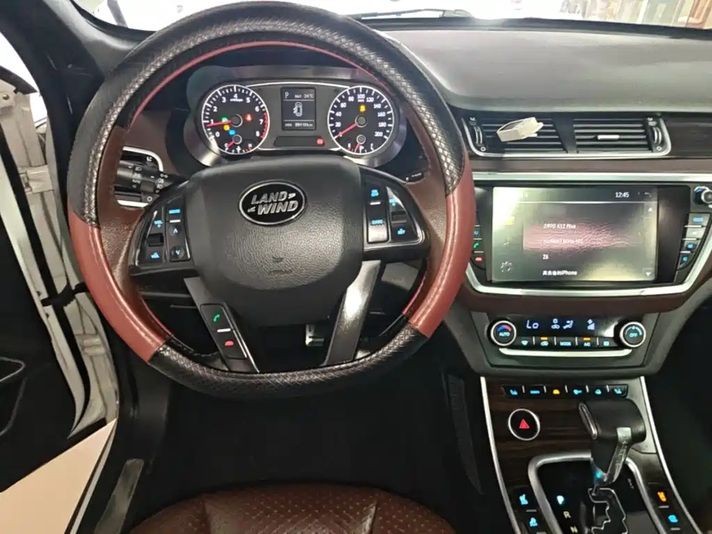 Landwind X7 2015 2015 2.0T Panorama Premium