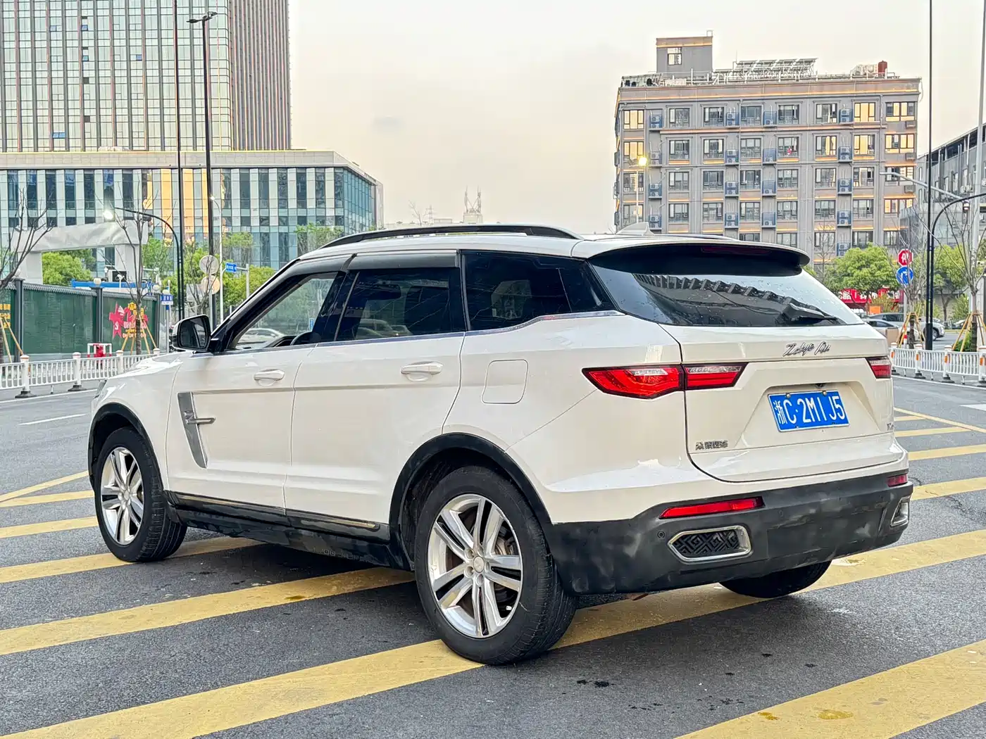 ZOTYE T700