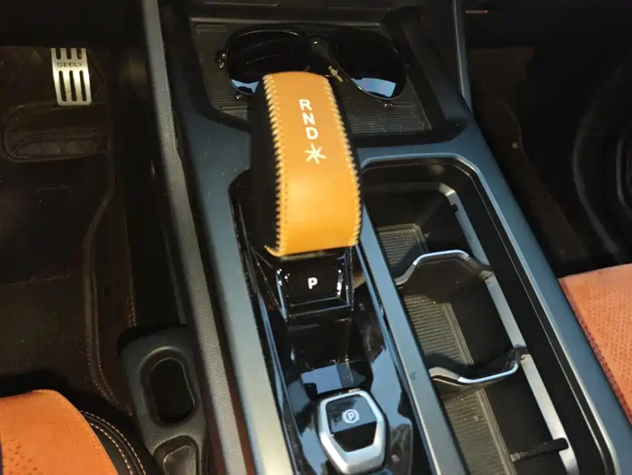 Geely Haoyue L 2025 2025 2.0T DCT Exclusive