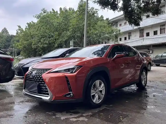 lexus ux