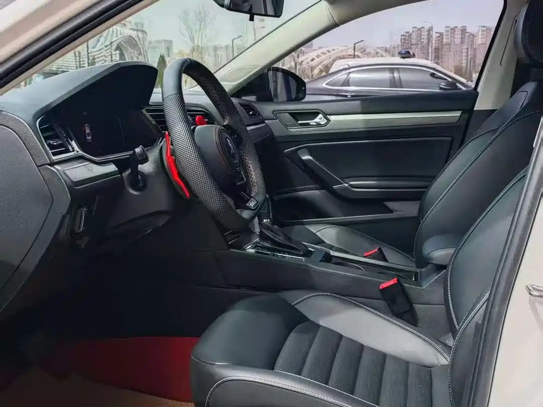 Volkswagen Lamando 2021 280TSI DSG Comfort Edition фото 6