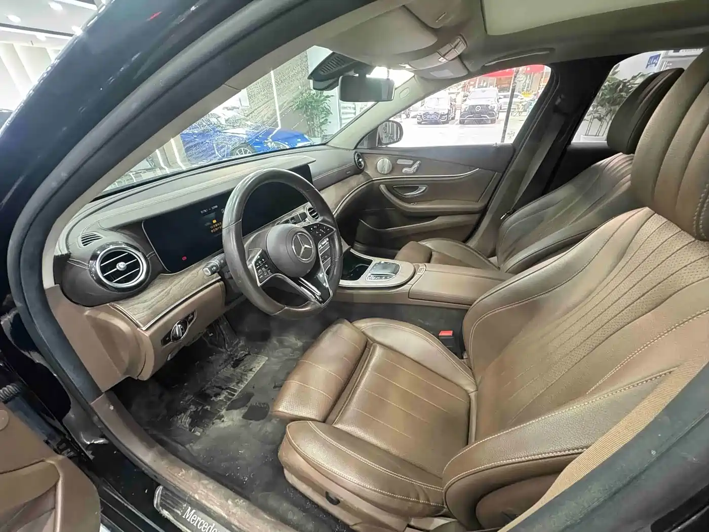 MERCEDES-BENZ E CLASS