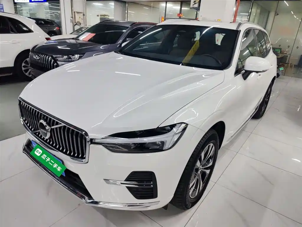 Volvo XC60 2025 B5 AWD Smart Elite Luxury Edition