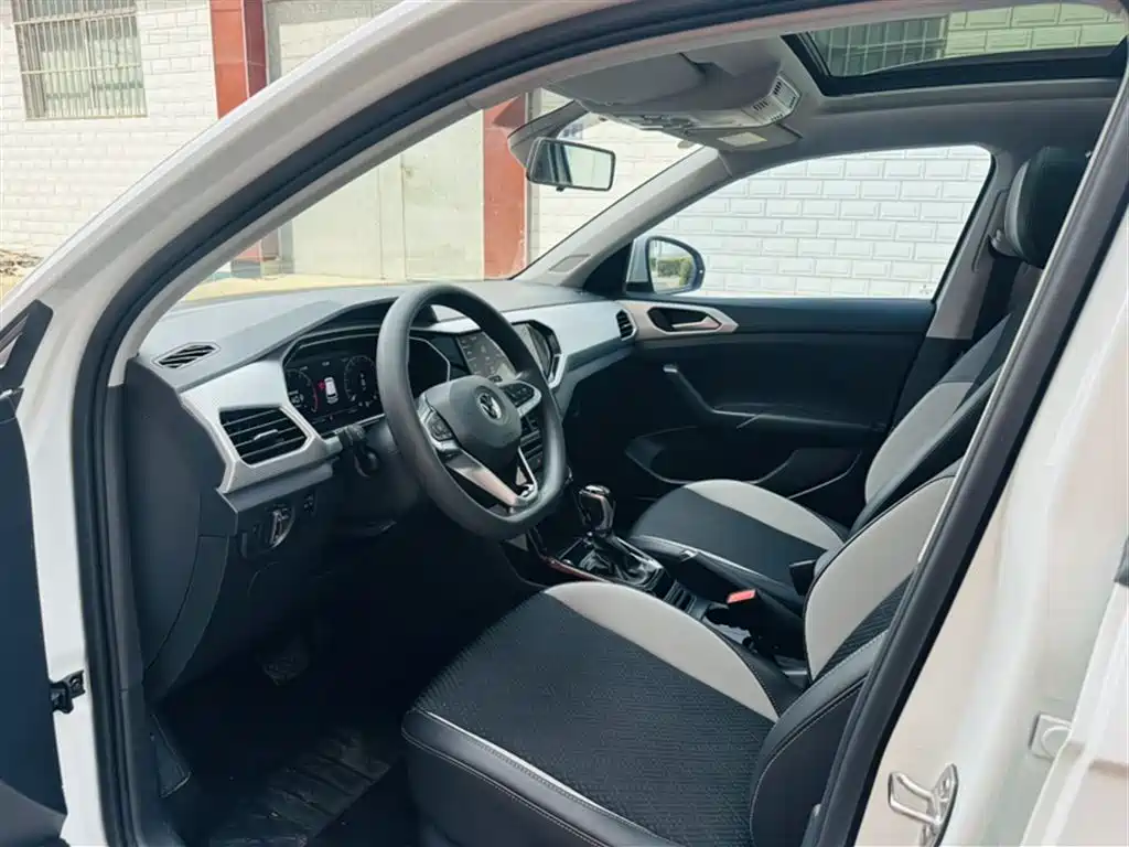 Volkswagen Tanying 2023 Model 200TSI DSG Joy Smart Connect Edition фото 11