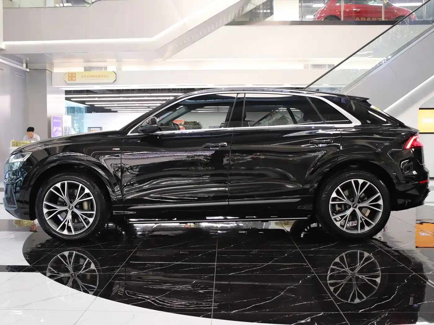 Audi Q8 2022 2022 55 TFSI Luxury Dynamic