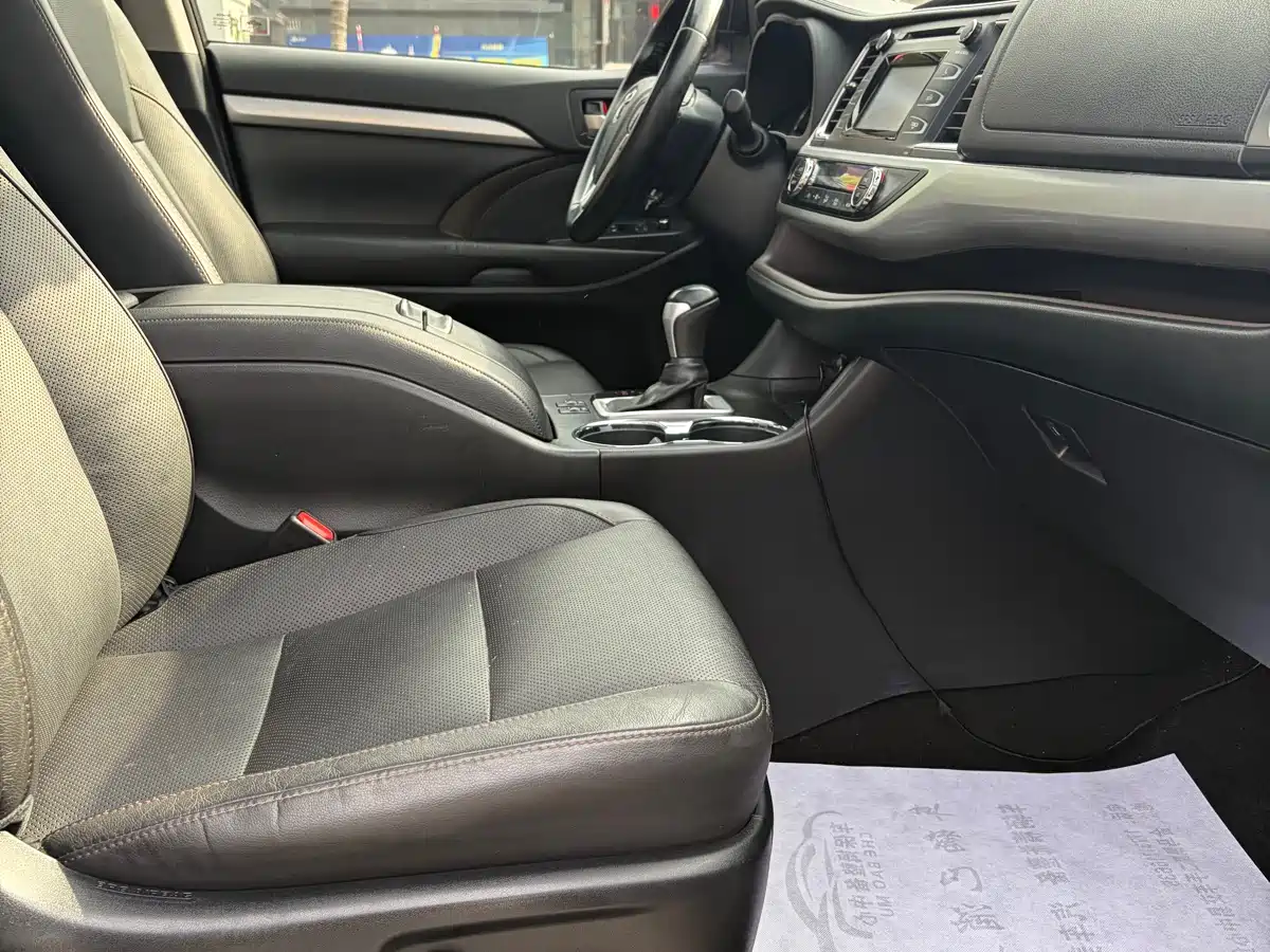 Toyota Highlander 2015 2.0T AWD Luxury Edition 7-seater фото 9