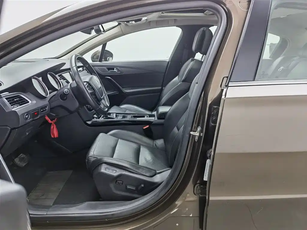 Peugeot 508 2015 1.8THP Auto Flagship Edition фото 10