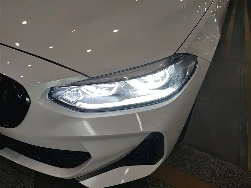 BMW 1 Series 2021 125i M Sport Black Night Edition фото 18