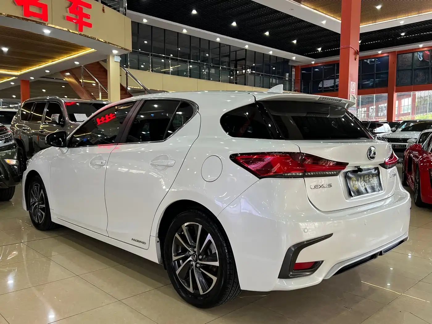 Lexus CT 2017 CT200h Elite Edition Monochrome China V фото 6