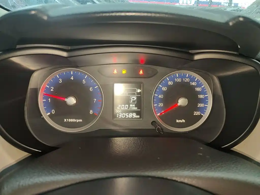 Venucia R50 2016 2015 1.6L Automatic Luxury Edition