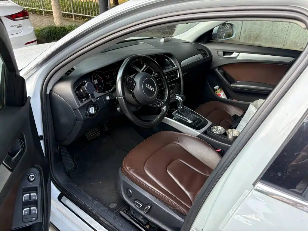 Фото 3 - Audi A4 (Import)