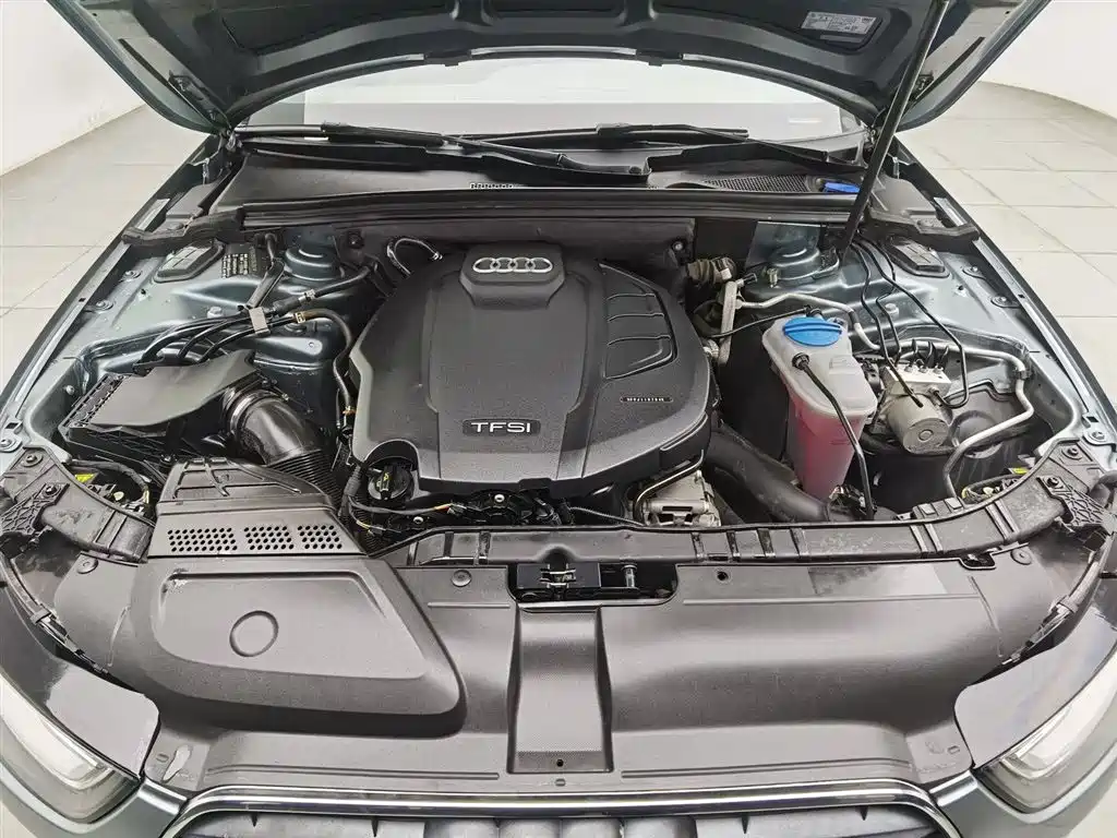 Audi A4L 2015 35 TFSI Auto Comfort фото 6