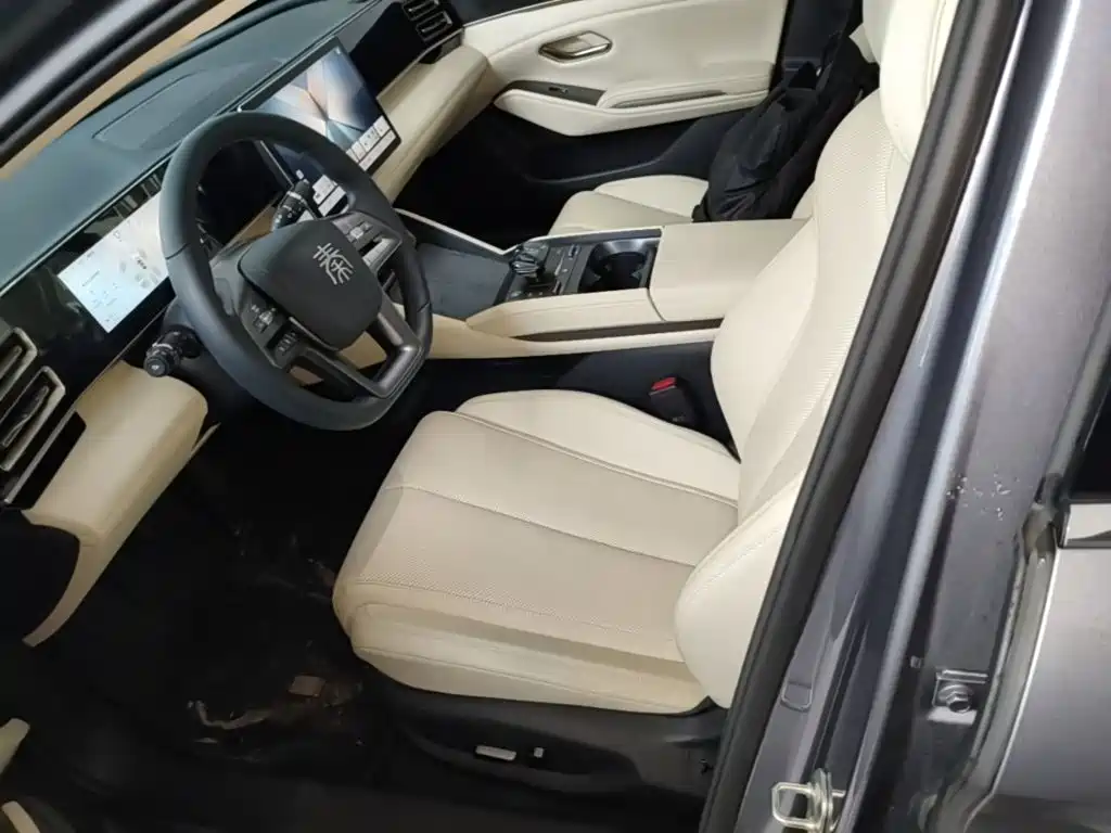 BYD Qin L 2025 2025 DM-i Smart Drive Edition 120KM Surpassing