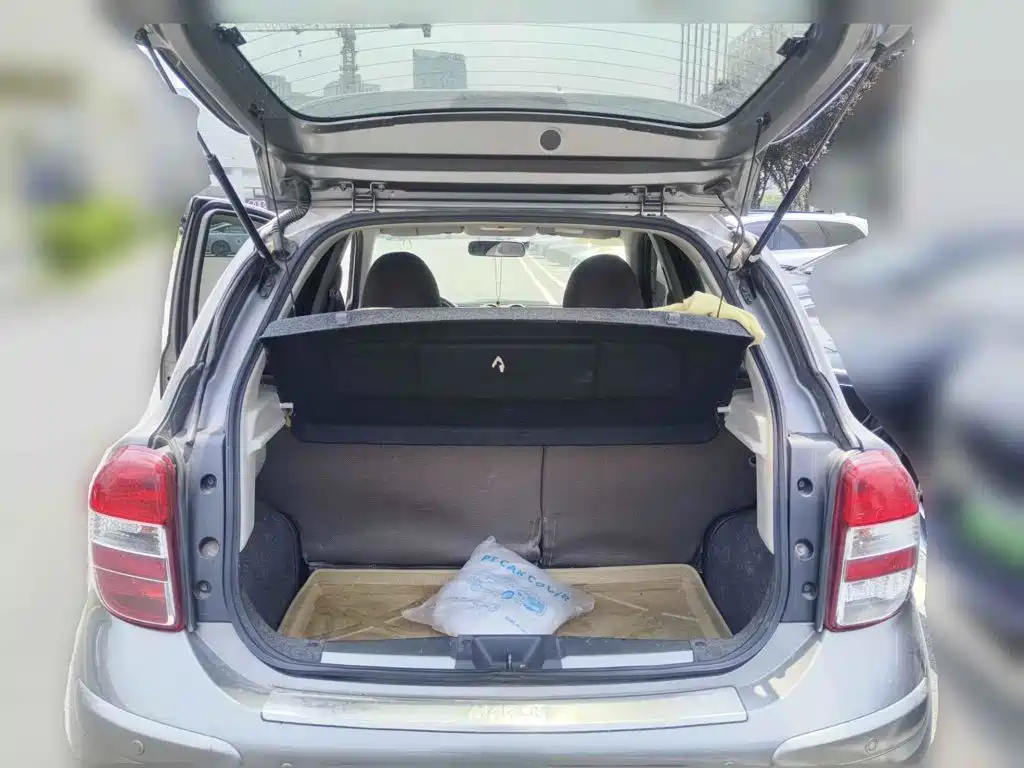 2011 Nissan March