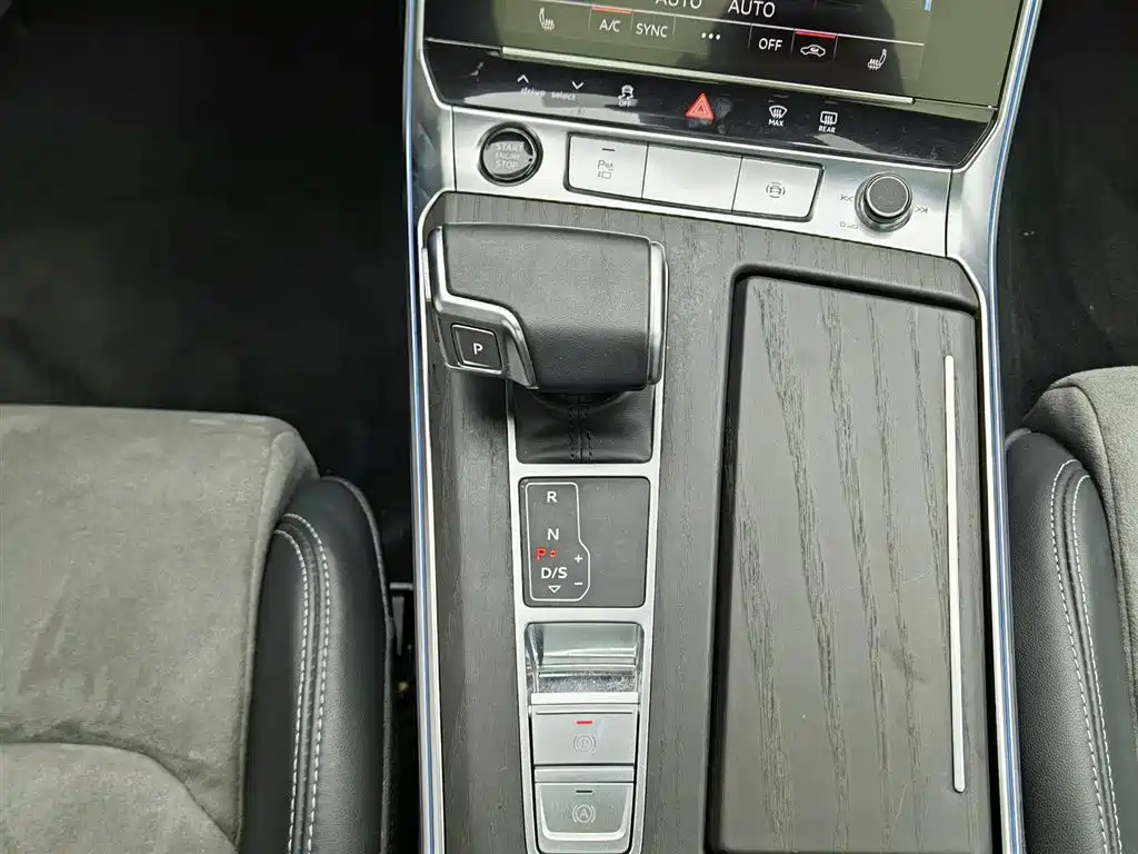 Audi A6L 2024 45 TFSI quattro Premium Dynamic фото 13