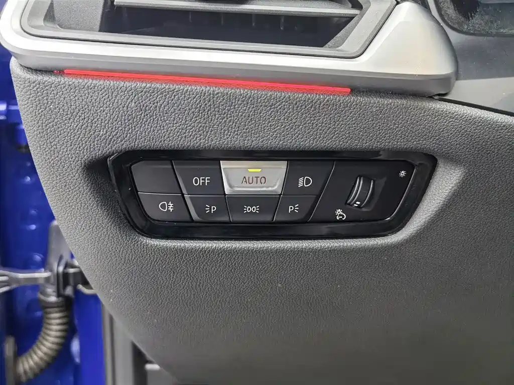 BMW 3 Series 2021 325Li M Sport Night Edition фото 21