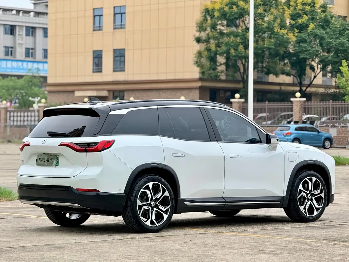 NIO ES8 2018 2018 Founder Edition