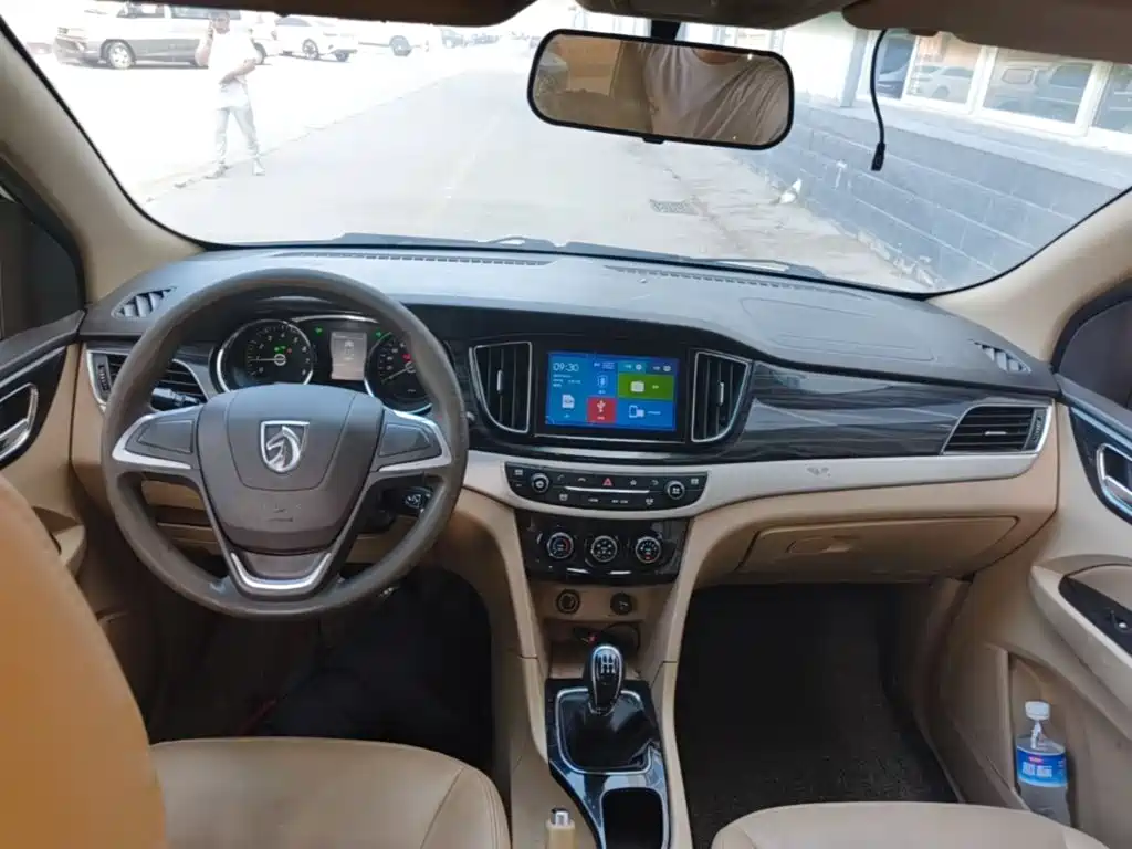 Photo 10 - Baojun 730