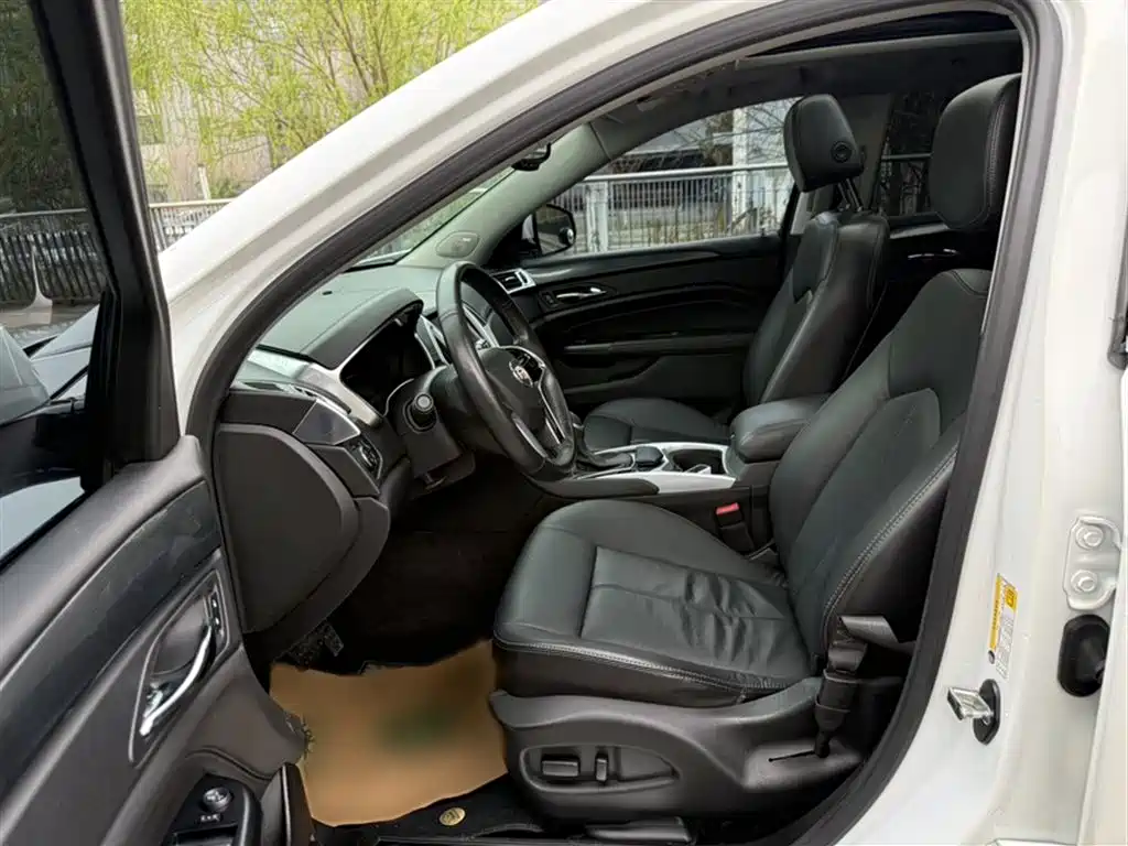 Cadillac SRX 2015 3.0L Comfort фото 8