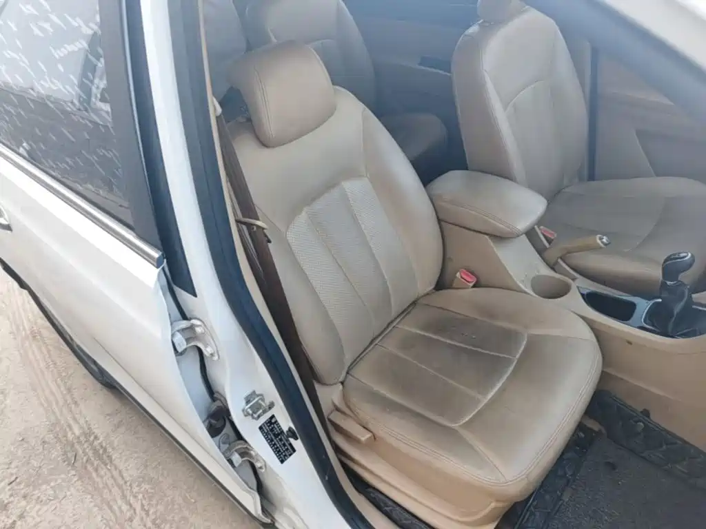 Photo 25 - Baojun 730