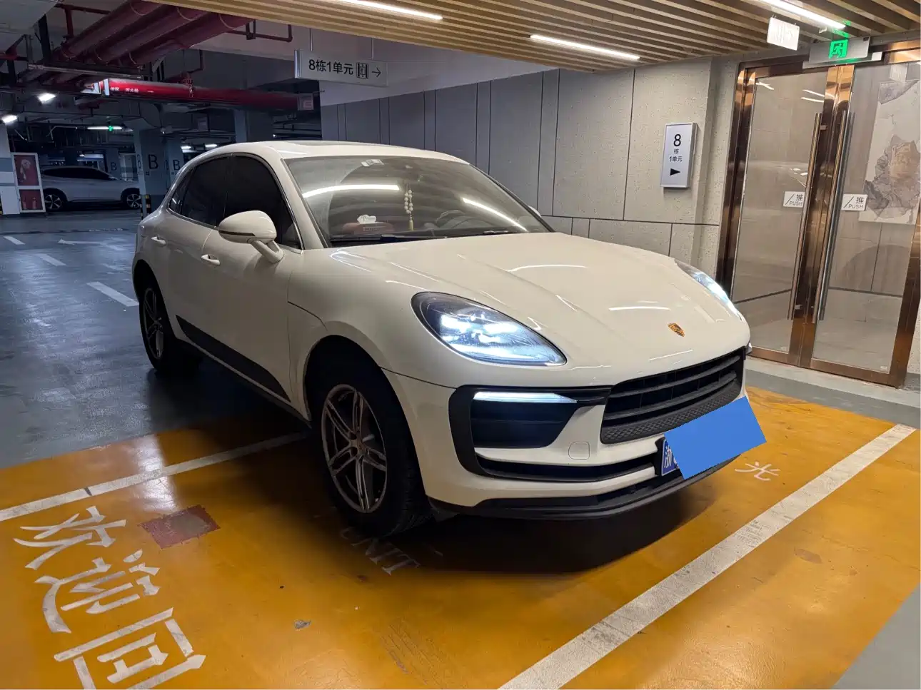 Porsche Macan 2024 Macan 2.0T фото 3